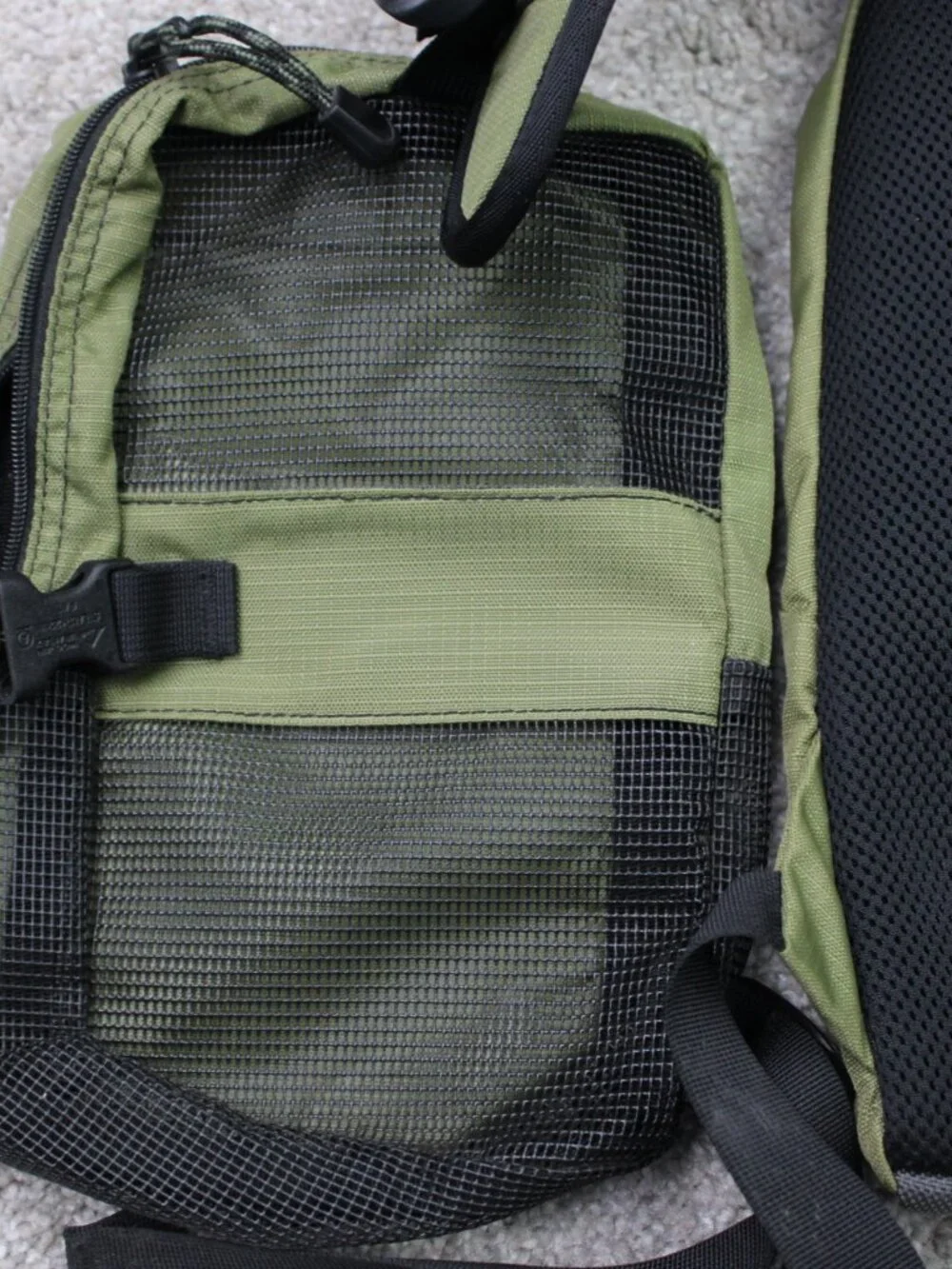 Orvis Fly Fishing Backpack Adult Green Safe Passage Pack 3 Bag Compartment